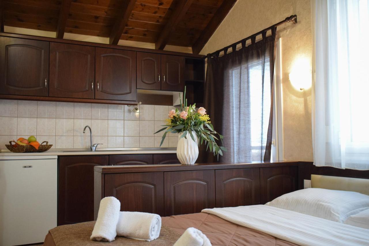 Filippion Hotel كيراموتي المظهر الخارجي الصورة