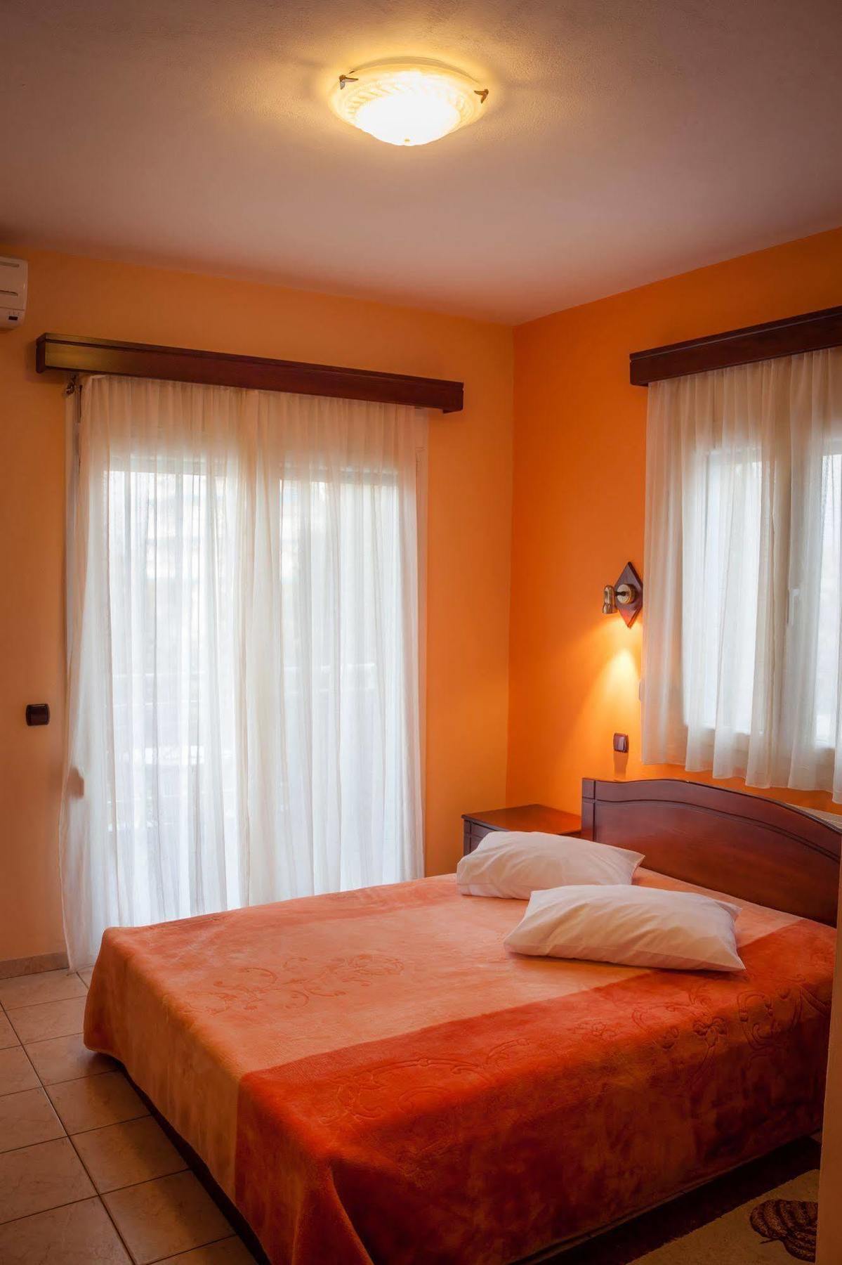 Filippion Hotel كيراموتي المظهر الخارجي الصورة